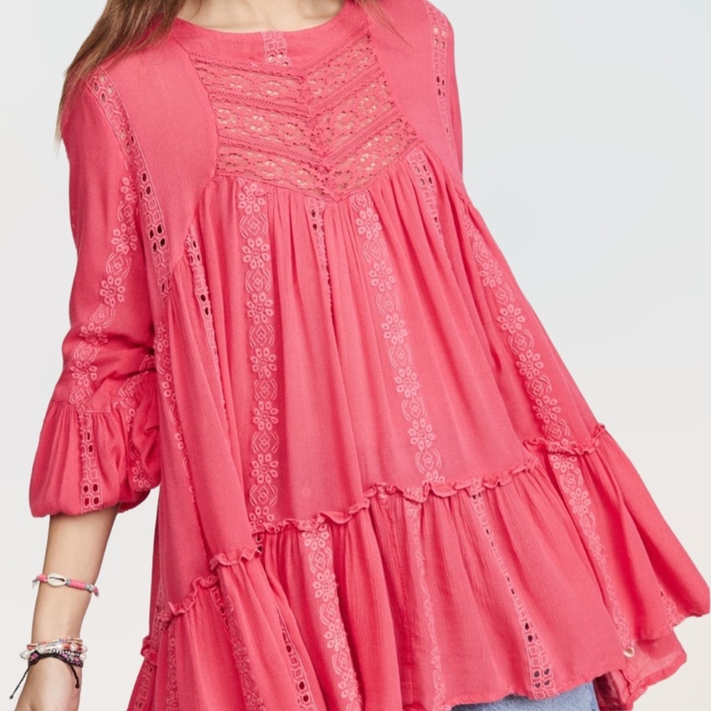 Free People Sz XS Kiss Kiss Eyelet Blouson Tunic in Sweetest Dream